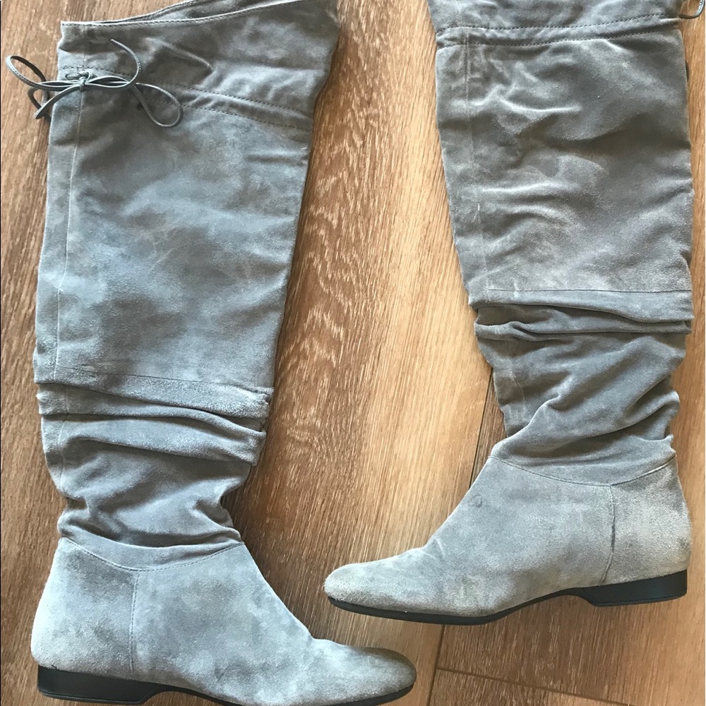Enzo Angiolini gray suede boots.